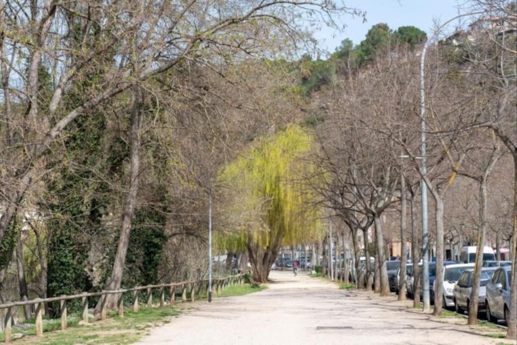 Acogedor Apartamento Cerca Del Casco Antiguo 赫罗纳 外观 照片